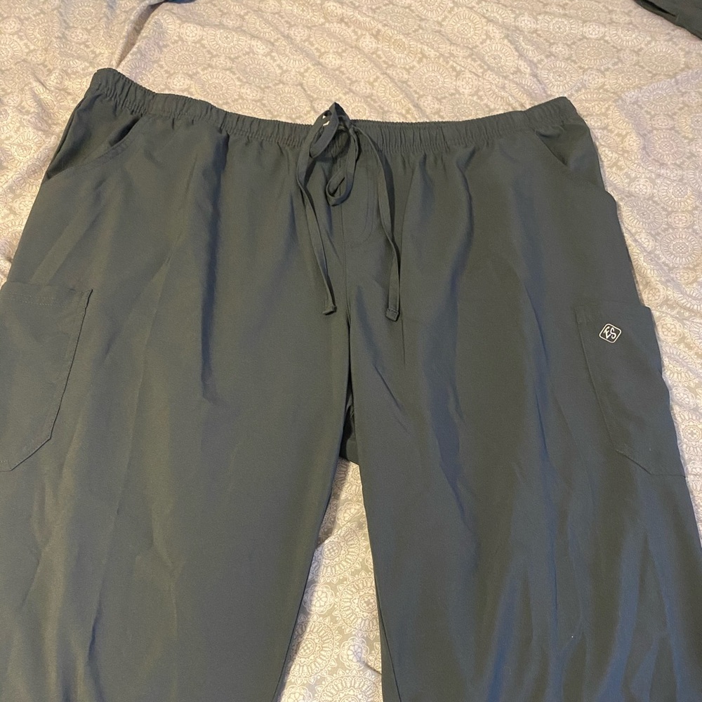 Scrub pants